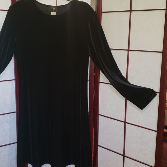 Teddi Evening Velvety Soft Black Dress - Picture 3 of 7